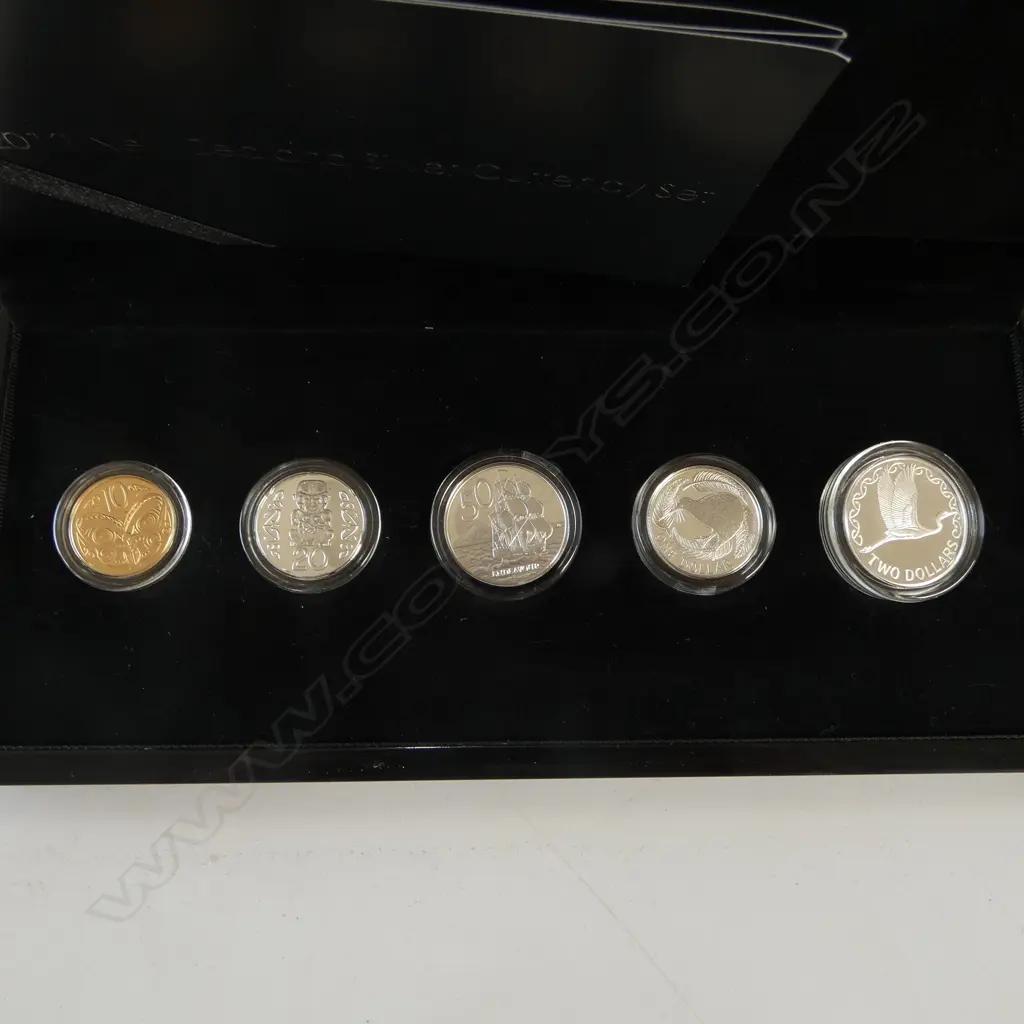 3 CASED 2012 NEW ZEALAND .999 SILVER PROOF CURRENCY SETS, 123.33gms TW Image 1++