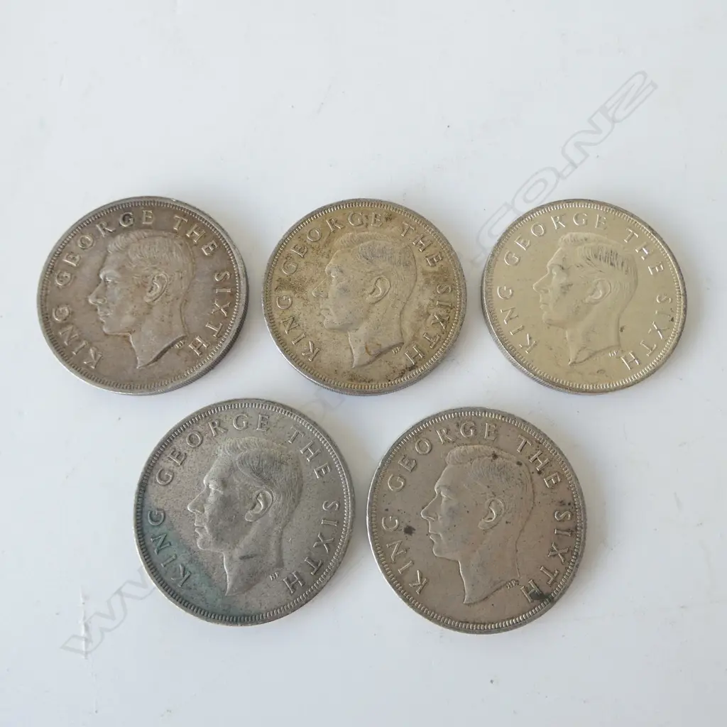 5 1949 N.Z. COMEMORATIVE ROYAL VISIT .500 SILVER CROWNS 142gms Image 1++
