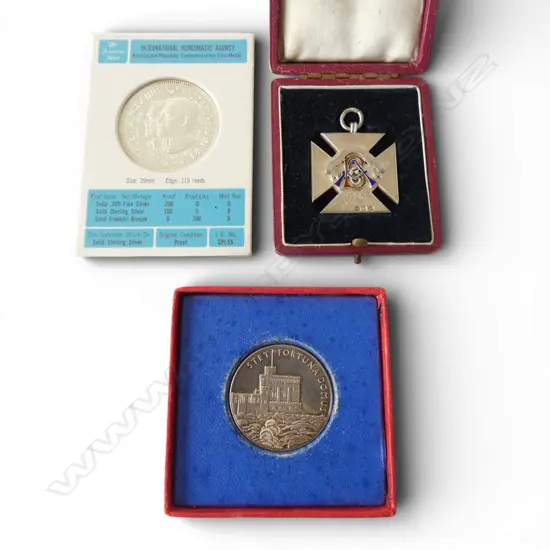 3 SILVER ITEMS; GEORGE V SILVER JUBILEE MEDAL 15.76 + 1896 RINK PRIZE MEDAL 20.18 & KOSCIUSZKO-PILSUDSKY MEDAL 29.8gms