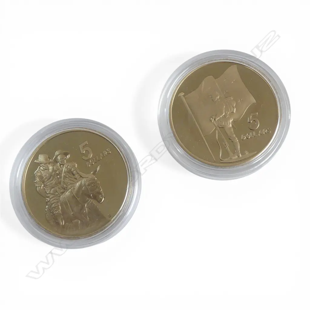 BOXED 1990 N.Z. & AUS. ANZAC 75th ANNIVERSARY COMMEMORATIVE ALUMINIUM BRONZE $5 COIN SET Image 1++