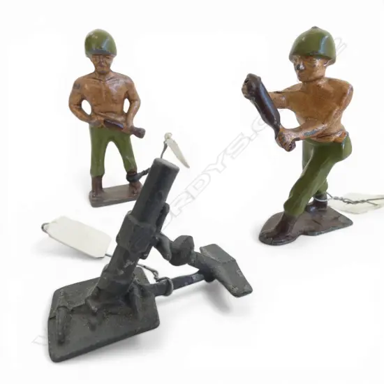 VINTAGE CRESCENT LEAD HOLLOW CAST MODEL 3 PCE MORTAR TEAM