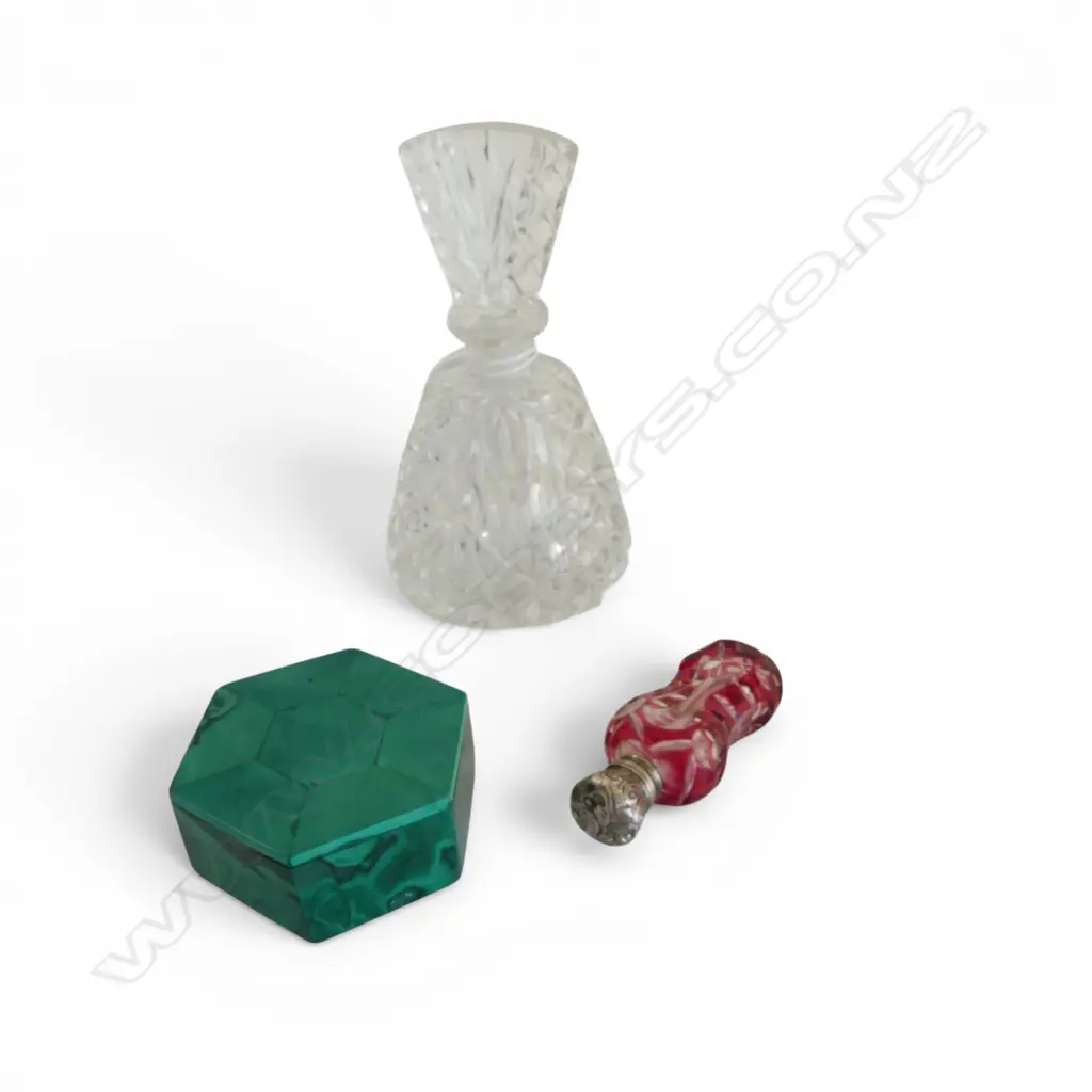 2 PERFUME BOTTLES H.150mm, MALACHITE BOX 65mm dia Image 1++