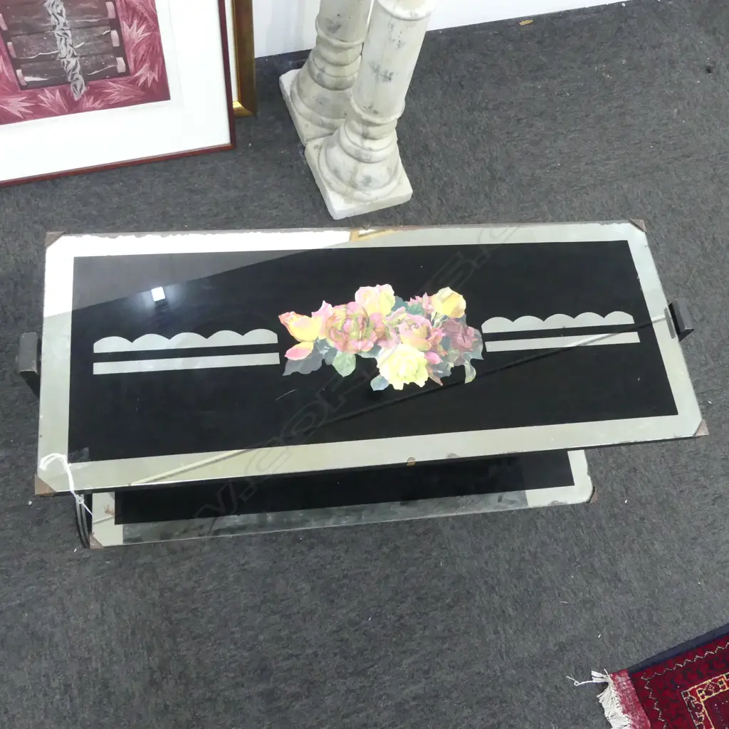 DECO MIRRORED TABLE (FOLDS FLAT INTO SCREEN) 810x310x580mm Image 1++