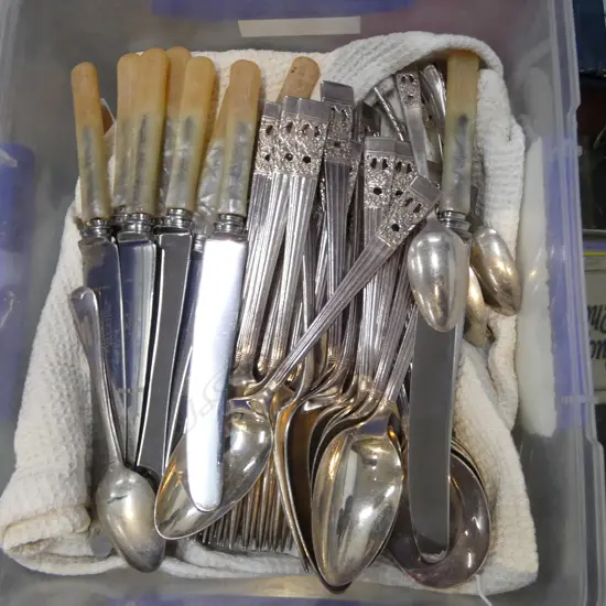 ASST. VINTAGE CUTLERY