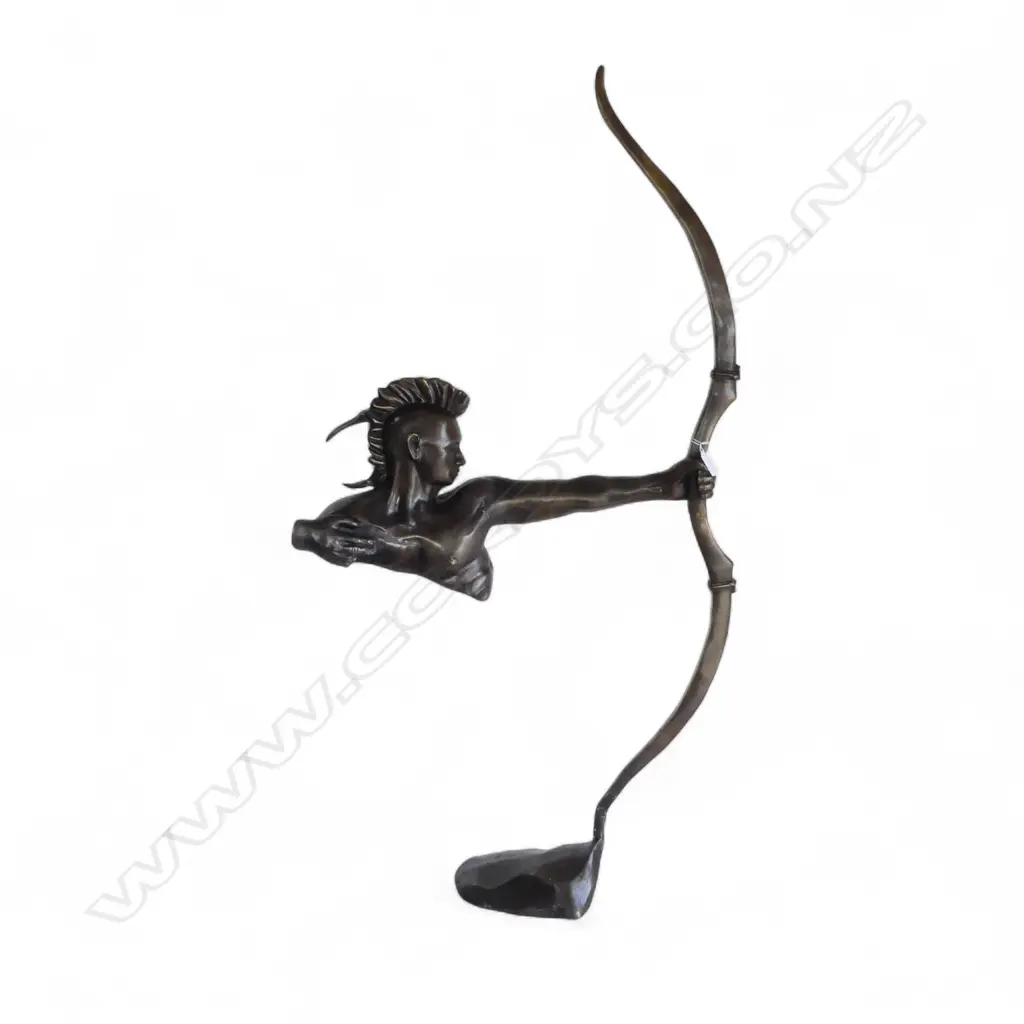 BRONZE ARCHER w. MOHAWK H.1135mm Image 1++