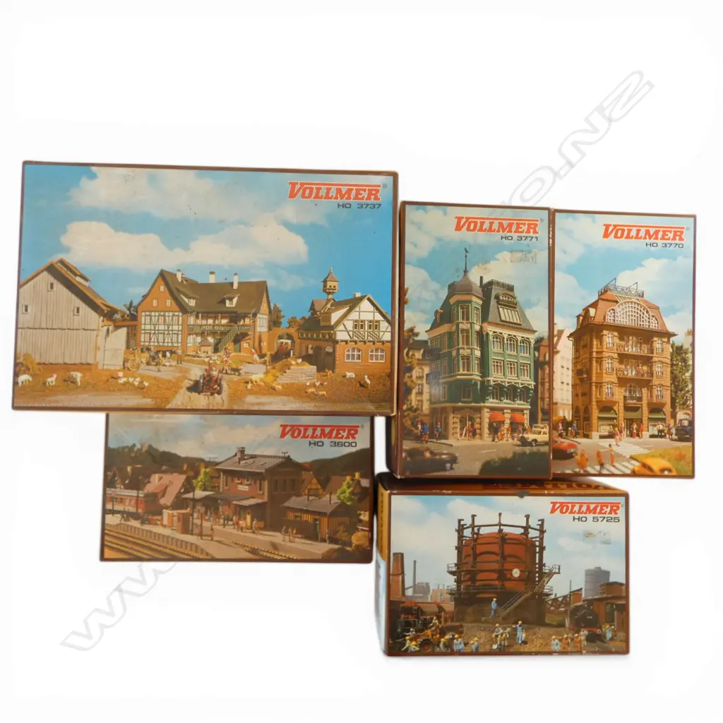 5 VOLLMER HO MODEL KIT SETS; 3771, 5725, 3600, 3770 & 3737 Image 1++