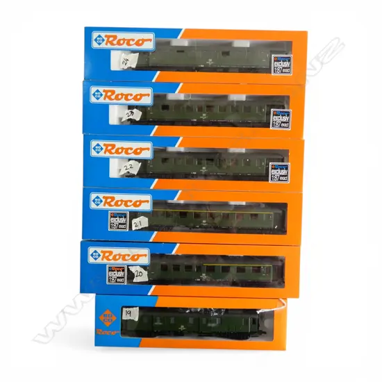 5 BOXED ROCO HO DB EXPRESS COACHES + OTHER COACH; 3x 44550, 44554, 44552, 44235A