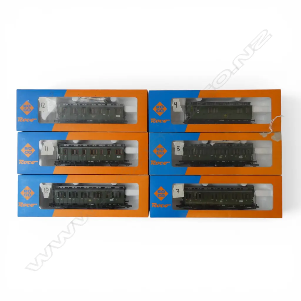 6 BOXED ROCO HO DB 6-WHEEL COACHES; 44500, 44506, 44503, 44208A, 44205A, 44206A Image 1++