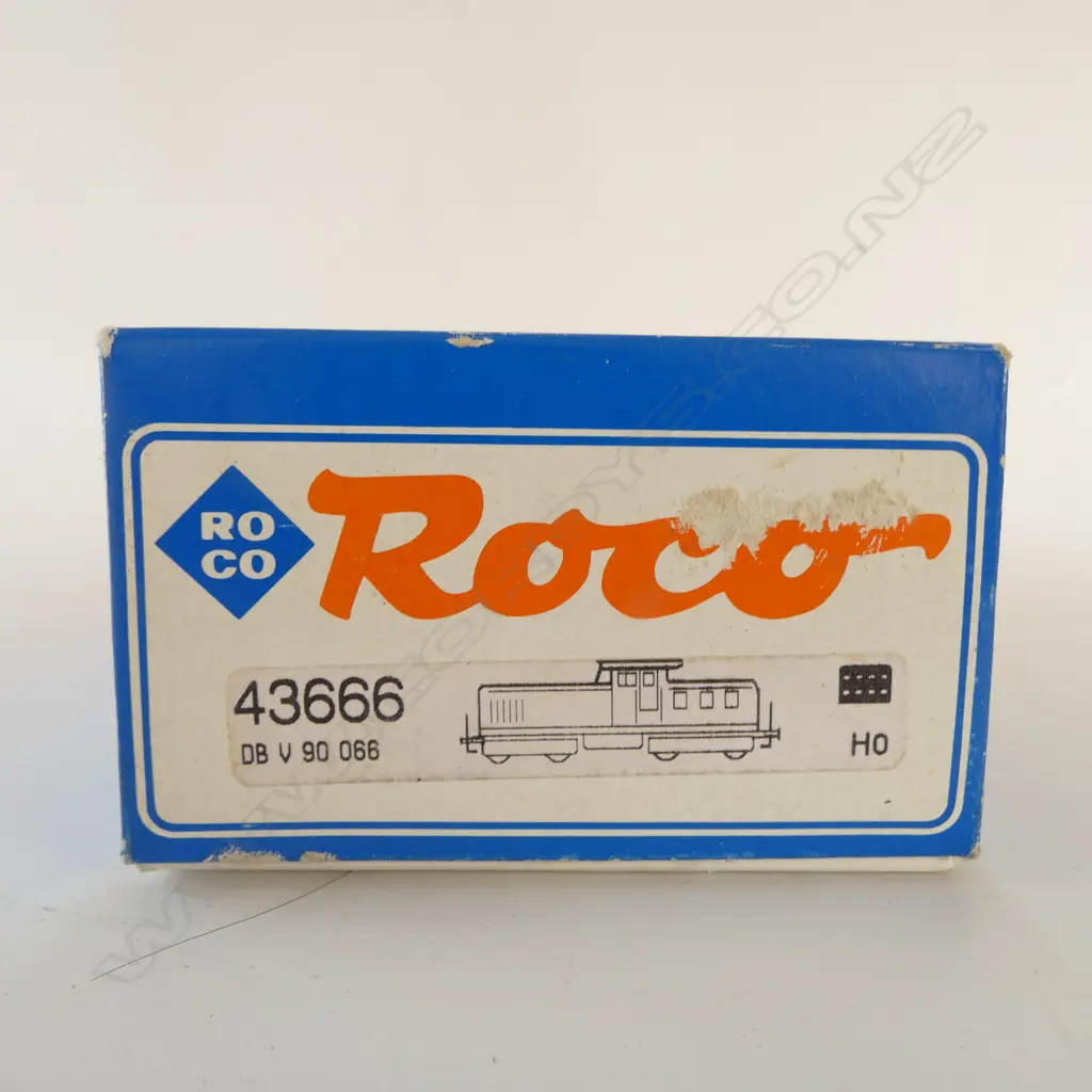 BOXED ROCO 40yr HO DB DIESEL LOCOMOTIVE V90 066 43666 Image 1++