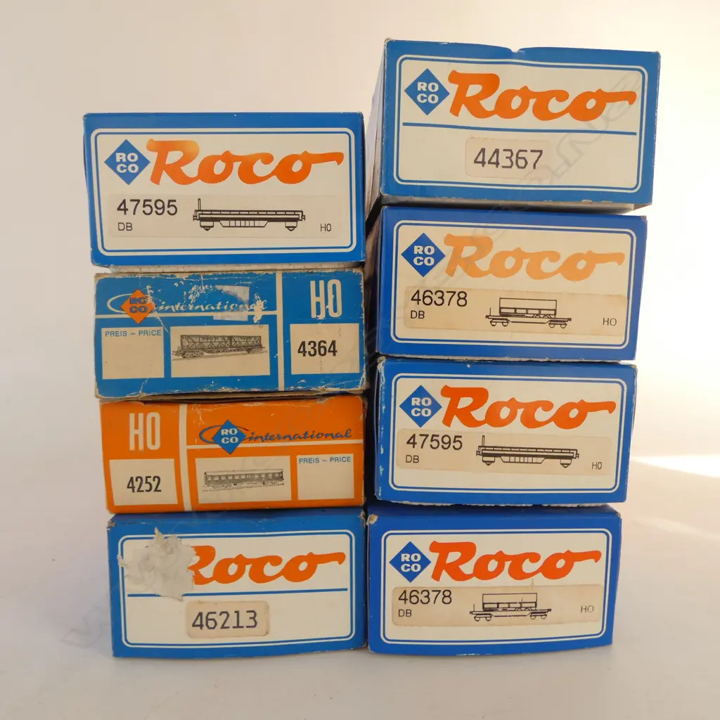 8 ASST. BOXED HO DB ROCO WAGONS ... Image 1++
