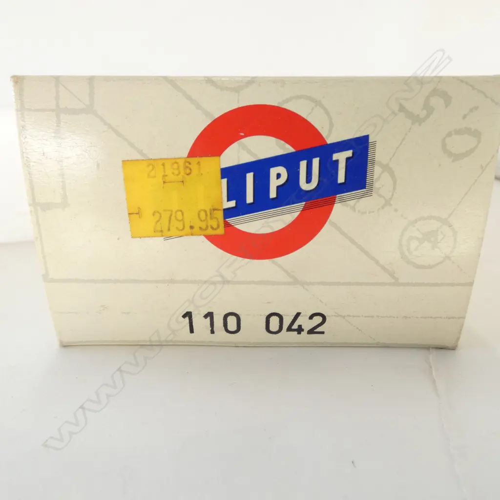 BOXED LILIPUT HO DB PASSENGER LOCOMOTIVE E 10 384 110 042 Image 1++