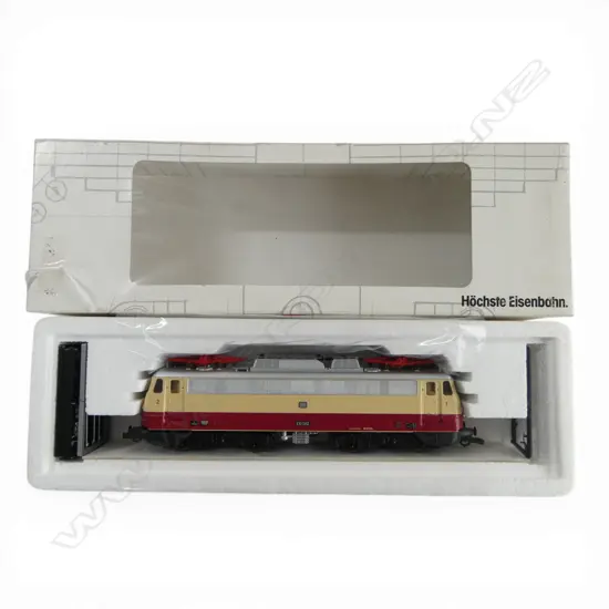 BOXED LILIPUT HO DB PASSENGER LOCOMOTIVE E 10 7110 05