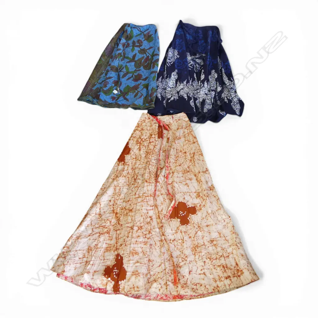 3 REVERSIBLE BATIK COTTON ADJUSTABLE MAXI SKIRTS Image 1++