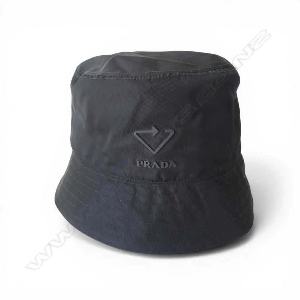PRADA RE-NYLON BUCKET HAT SIZE L Image 1++