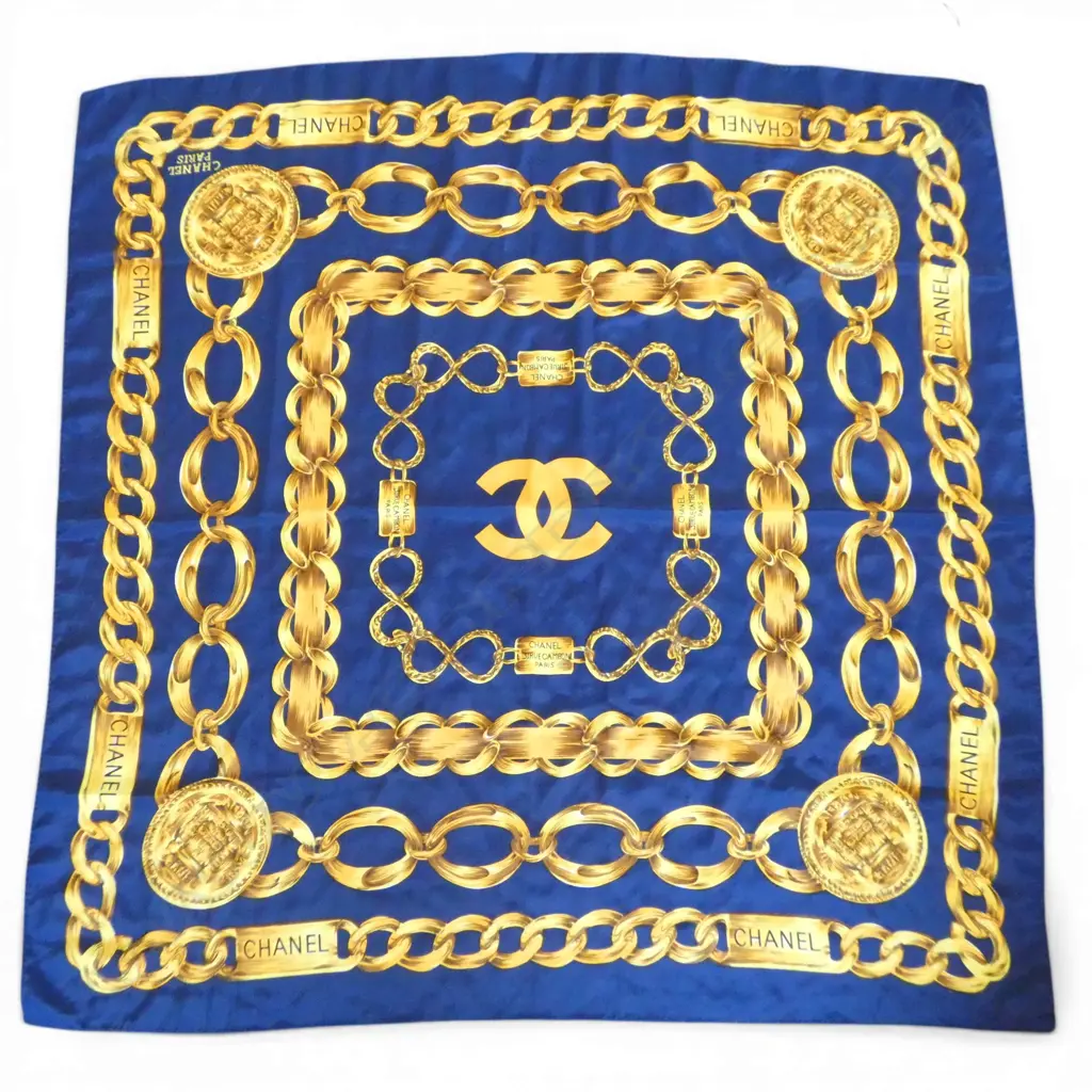 CHANEL CARRE SCARF 860x860mm Image 1++