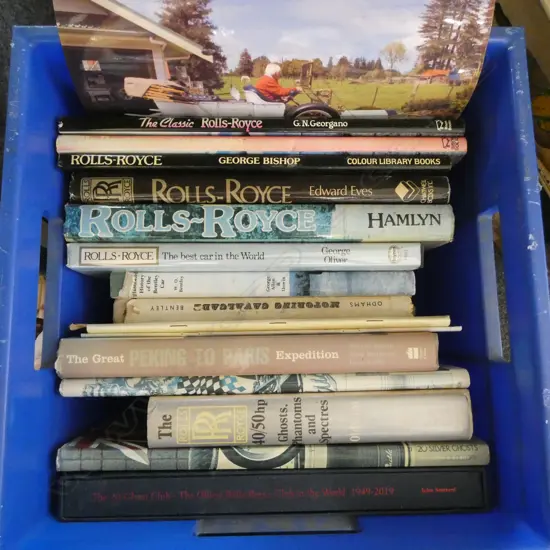 COLLECTION OF 14 REF BOOKS ON ROLLS ROYCE