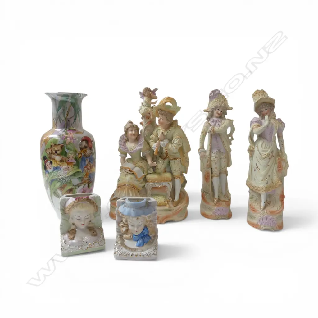 6 PCES; 3 FIGURINES H.325mm AF, PR BOOKEND VASES, HAND PAINTED VASE H.310mm Image 1++