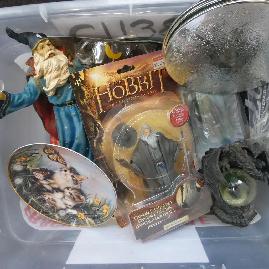 ASST. COLLECTABLES; LOTR, JAMES BOND ETC Image 1++