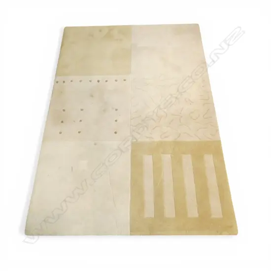 MODERN PALE WOOL CARPET 2300x1620mm