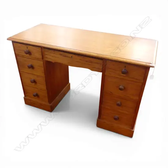 MOTTLE KAURI TWIN PEDESTAL DESK 1220x505x760mm