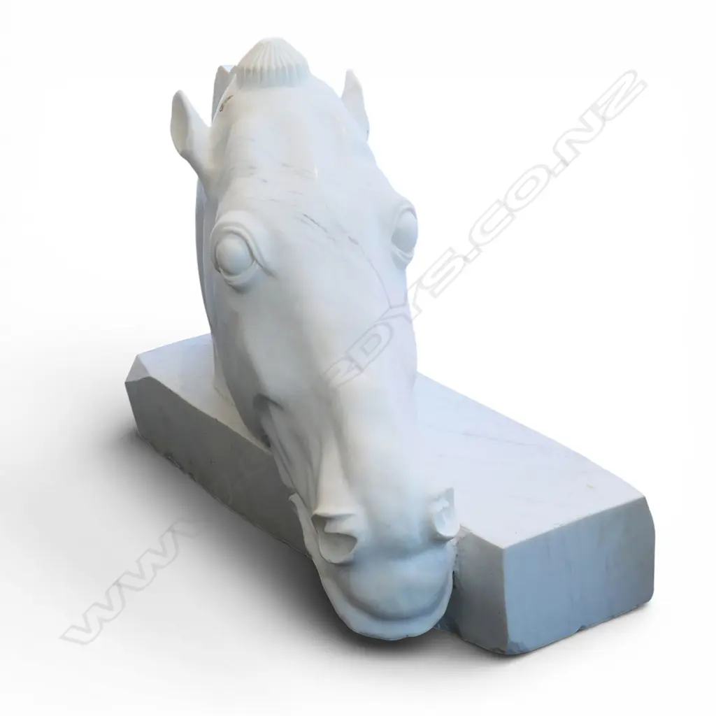 A very large and heavy carved white marble horses head replica of the 'Head of the Horse of Selene', Image 1++