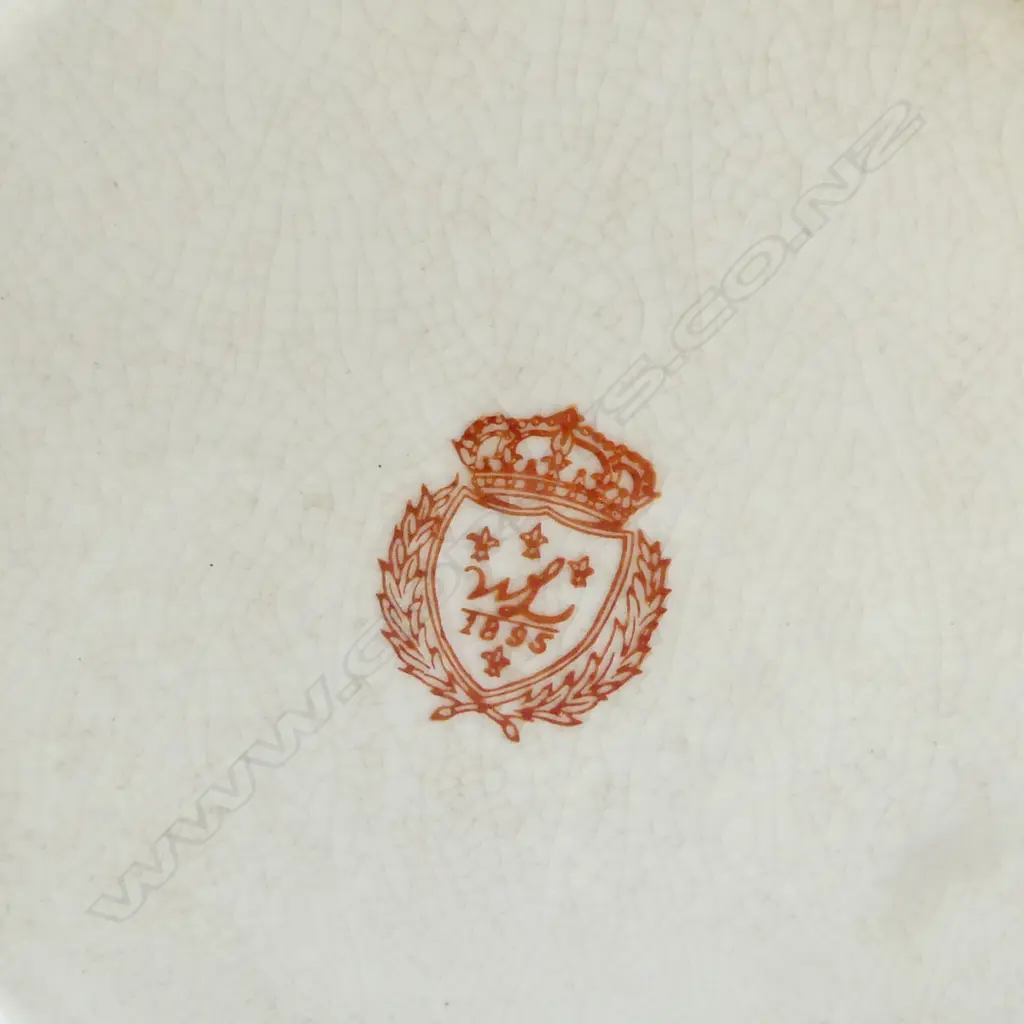 LIDDED JAR H.420mm Image 1++