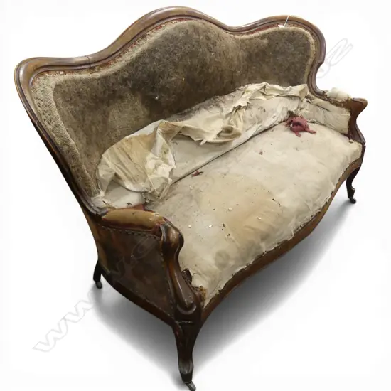 ANTIQUE FRENCH SOFA needs to be upholstered W.1750mm