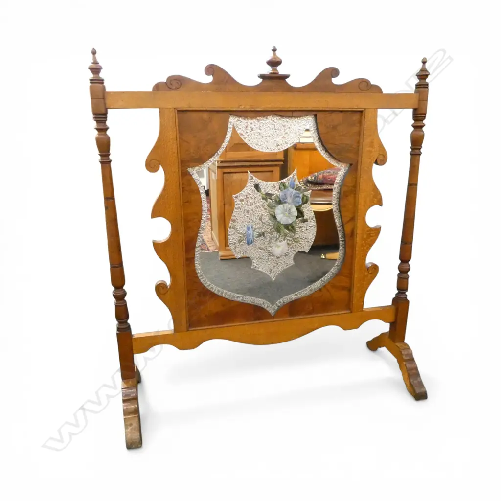 COLONIAL MOTTLED KAURI FIRE SCREEN H.980mm Image 1++
