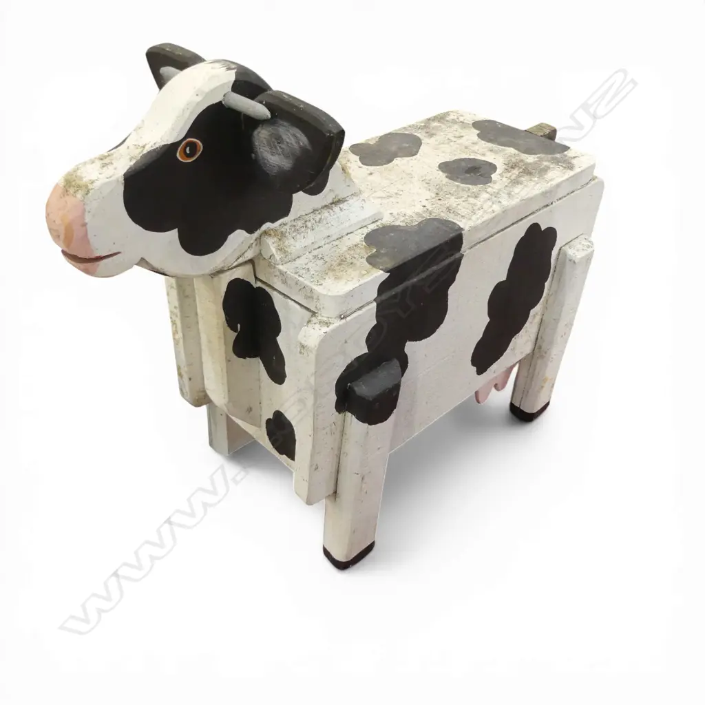 BOVINE MAIL BOX 610x700mm Image 1++