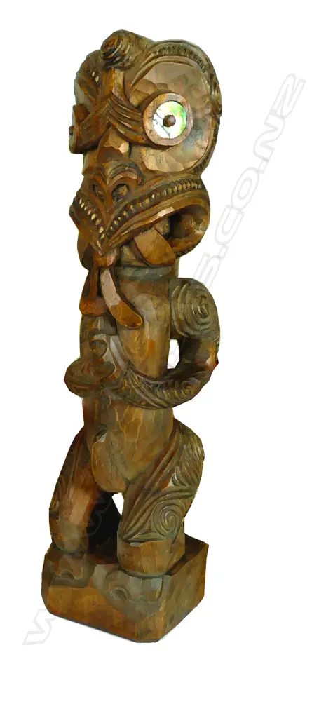 A Maori carved tiki figure Image 1++