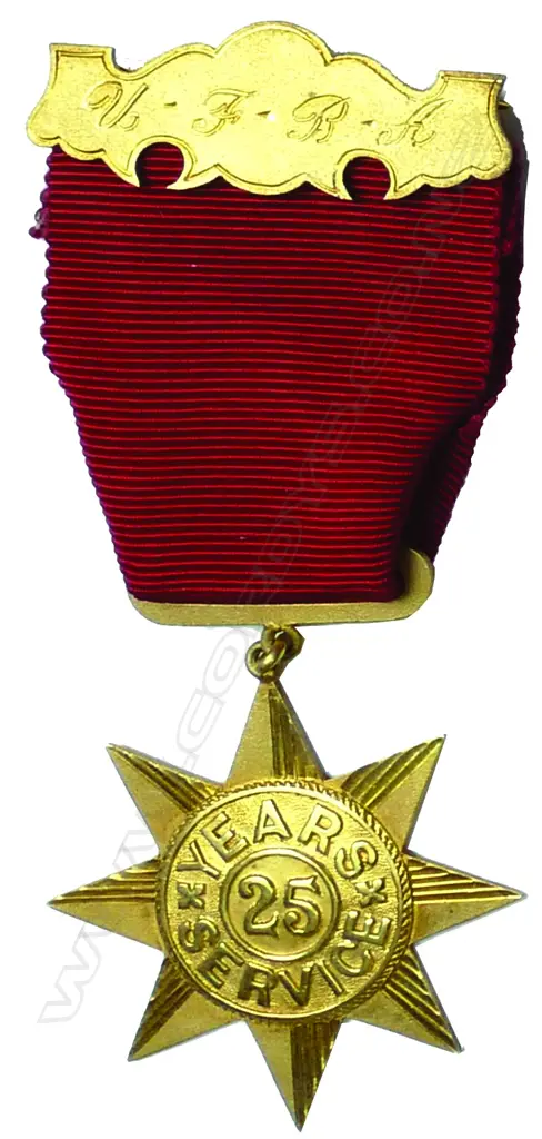 A New Zealand Fire Brigade '25 Years Service' 'gold star' Image 1++