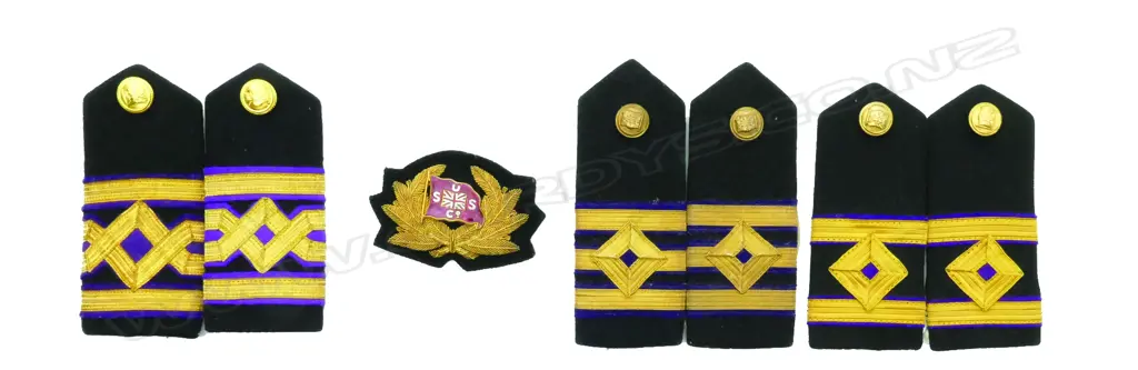 Union Shipping Co. cap badge and three sets of Engineer Officer's shoulder boards (rank epaulettes): Chief (Seagraves Image 1++