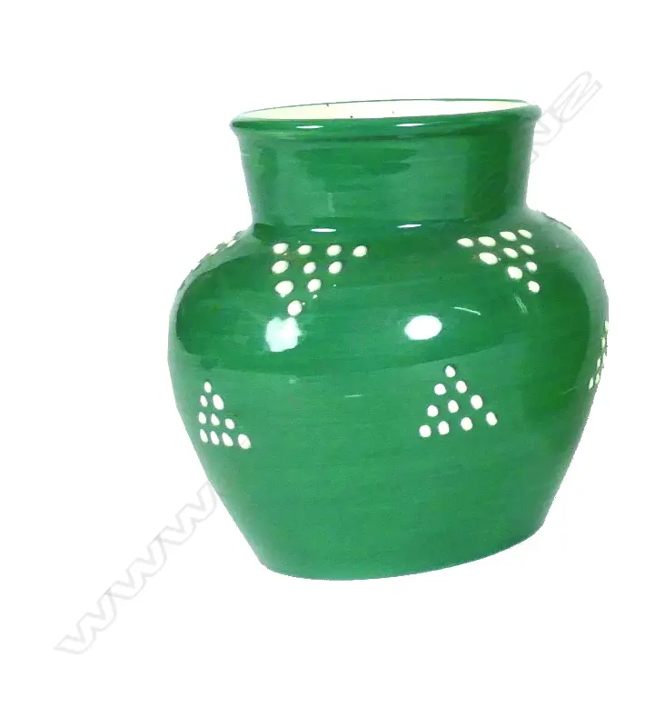 A Crown Lynn vase attributed to Daniel Steenstra Image 1++