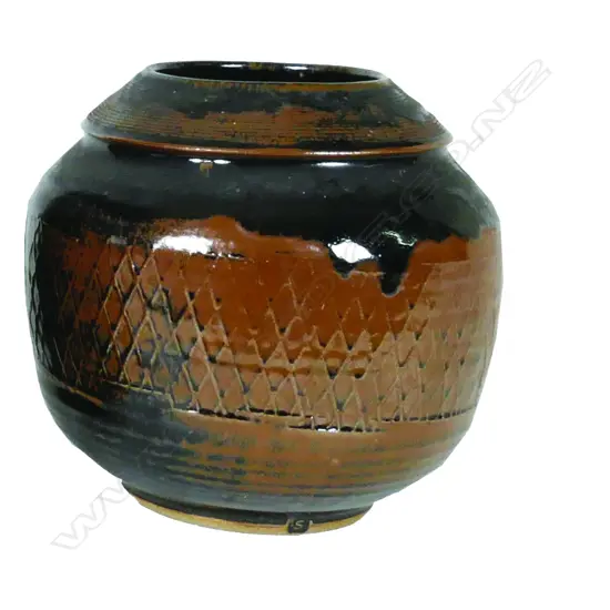 A Graham Storm tenmoku glazed pot