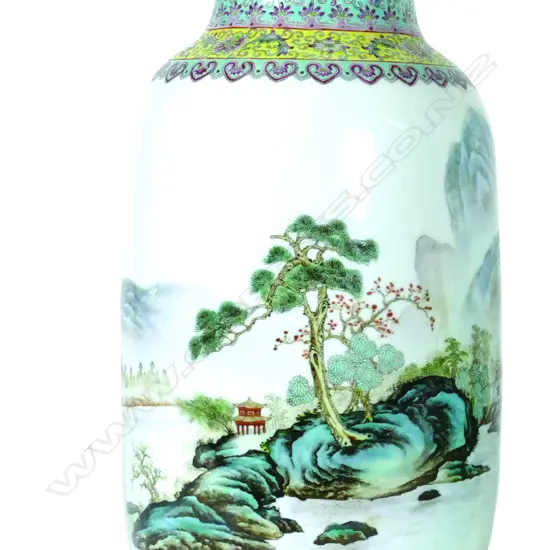A Chinese Republic period porcelain large vase