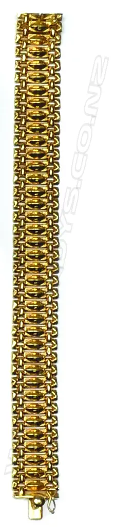 A 20ct. yellow gold European bracelet Image 1++