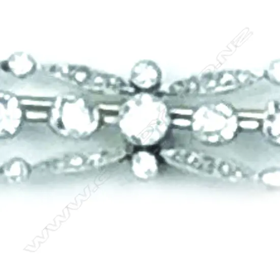 An Edwardian diamond and platinum brooch