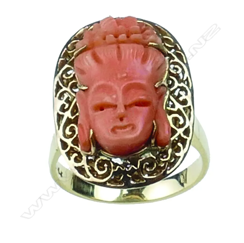 A 14ct. yellow gold dress ring Image 1++