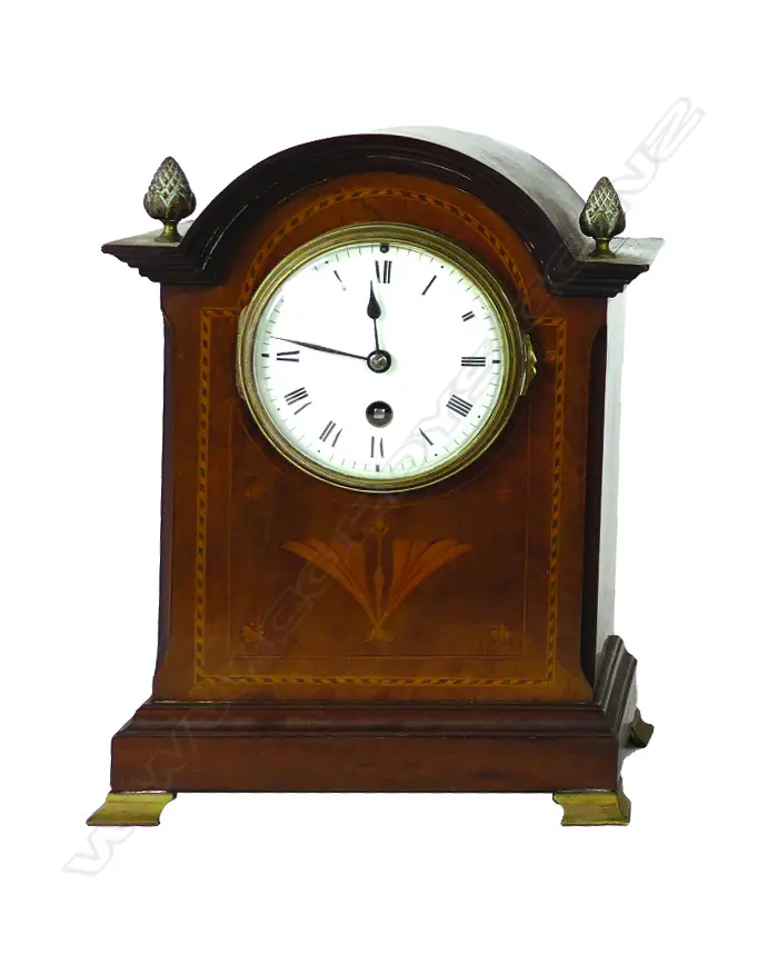 An Edwardian bracket clock Image 1++