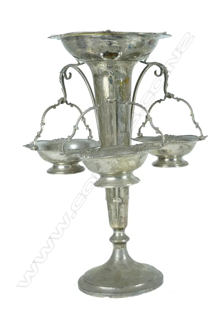 A George V silver epergne Image 1++