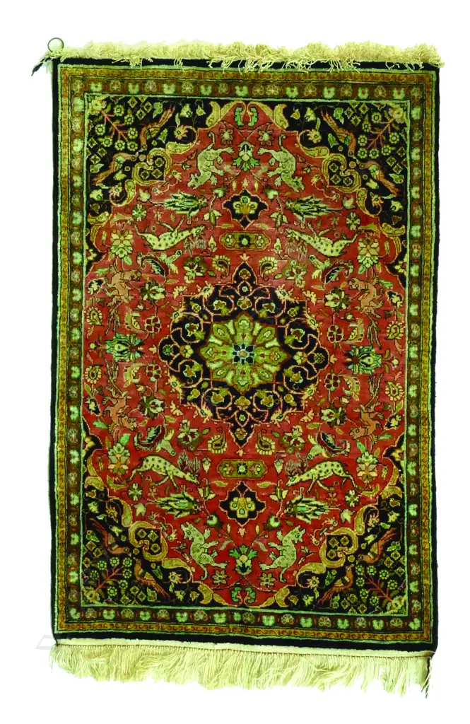 An Iranian Qum silk rug Image 1++