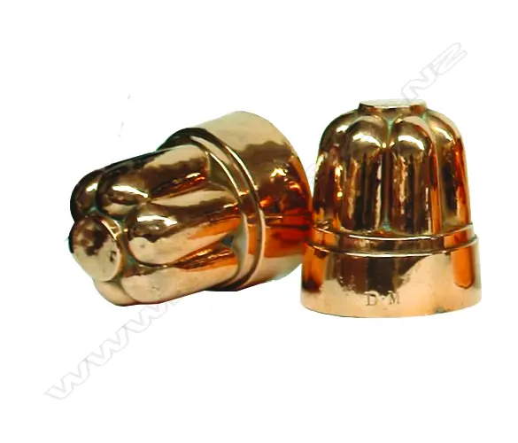 A pair of Victorian copper jelly moulds Image 1++