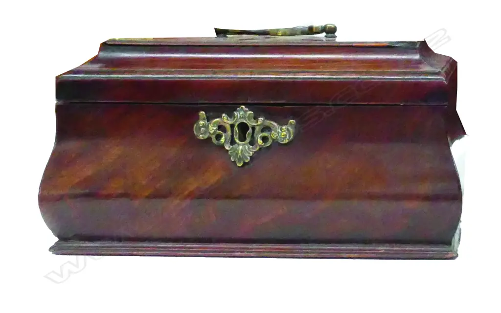 An early 19thC flame mahogany work box Image 1++