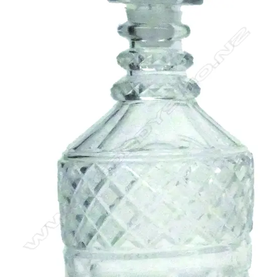 A Geo.III cut crystal decanter