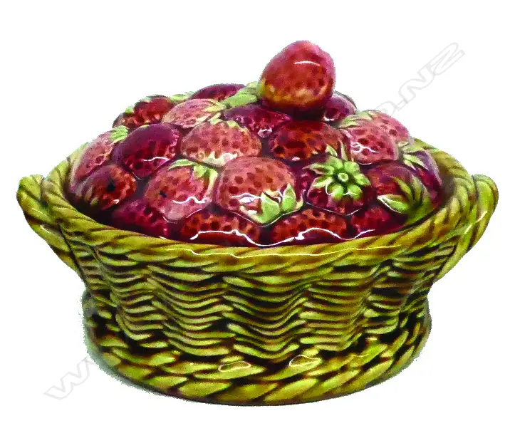 A pair of old French Sarreguemines Majolica lidded tureens Image 1++