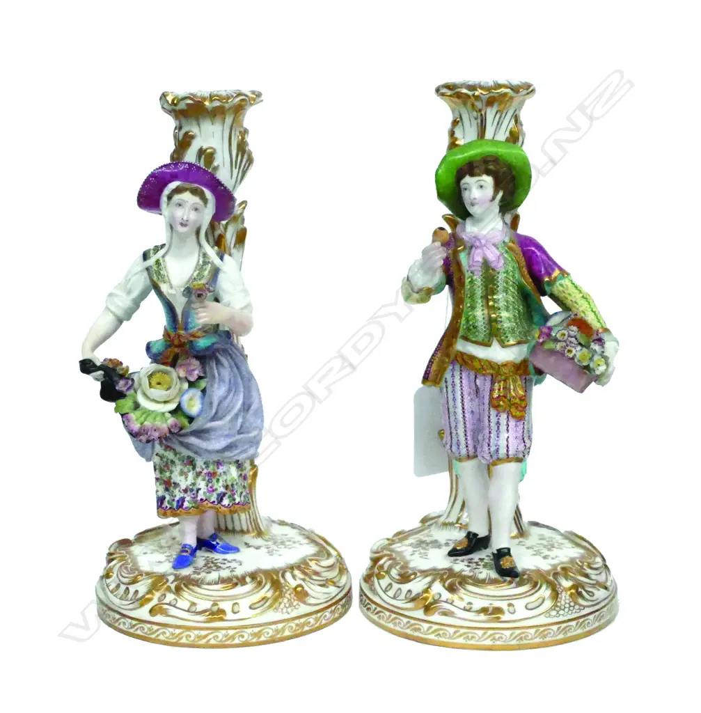 A pair of c.1800 porcelain figured candlesticks Image 1++