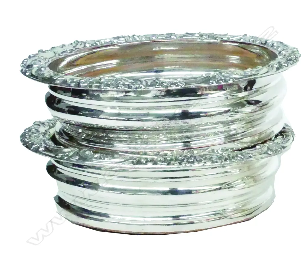 A good heavy pair of Sheffield plate decanter coasters Image 1++