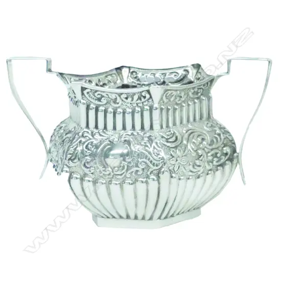 An Edwardian silver two-handled sugar bowl