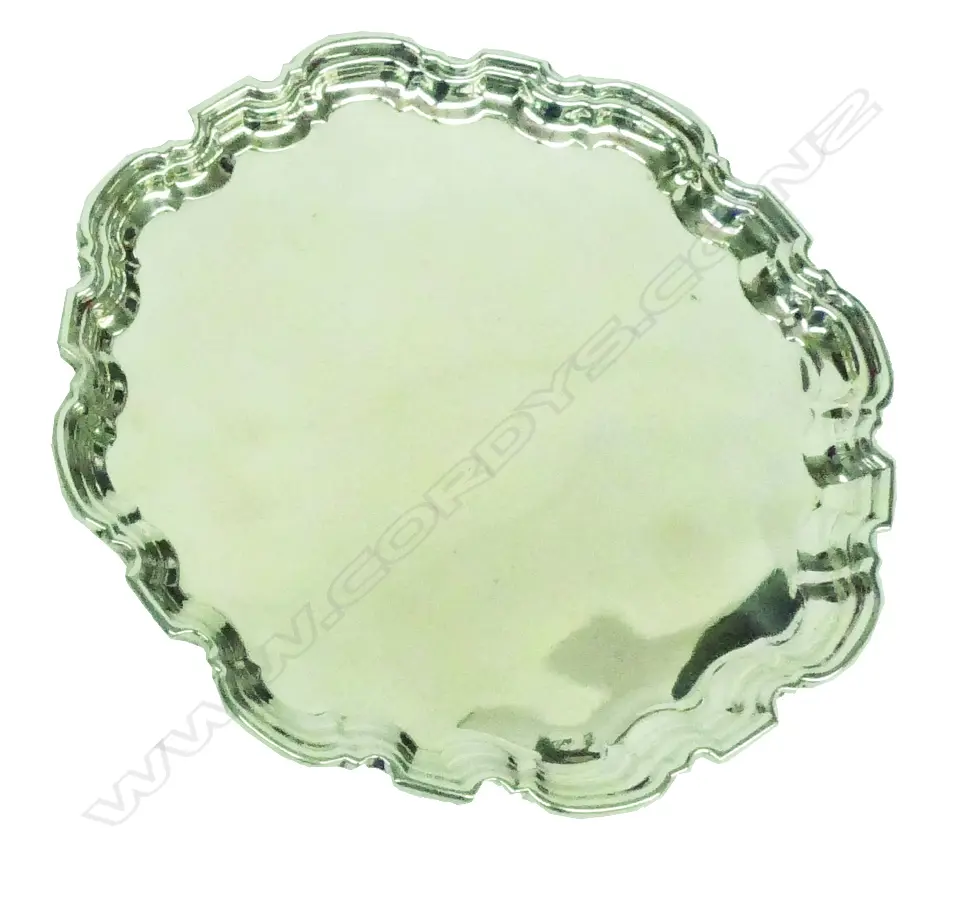 A 20thC small silver salver Image 1++