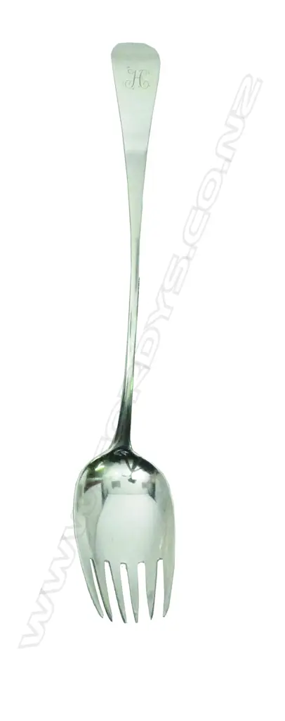 A George III silver Old English serving spoon Image 1++